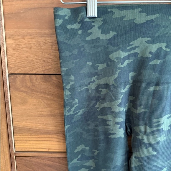 SPANX Women's Look At Me Now Leggings - Picture 5 of 5